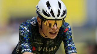 epa11476162 Danish rider Jonas Vingegaard of Team Visma Lease a Bike crosses the finish line in the second place of the 14th stage of the 2024 Tour de France cycling race over 151km from Pau to Saint-Lary-Soulan Pla d'Adet, France, 13 July 2024.  EPA/GUILLAUME HORCAJUELO