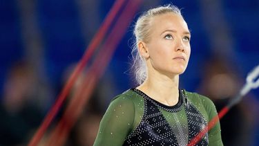 GENT - Lieke Wevers tijdens de warming-up voorafgaand aan de olympische kwalificatiewedstrijd. Het is de laatste kans voor de vrouwen om zich te kwalificeren voor het Nederlandse team.. ANP IRIS VAN DEN BROEK