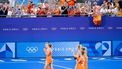 PARIJS - Publiek tijdens de groepswedstrijd van de Nederlandse hockeyvrouwen tegen Duitsland op de Olympische Spelen in Frankrijk. ANP IRIS VAN DEN BROEK