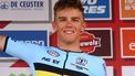 2022-10-30 02:00:00 Belgium's Thibau Nys celebrates on the podium after winning the men's U23 race at the  UCI Cyclo-Cross World Cup cycling event in Maasmechelen on October 30, 2022.  
DAVID PINTENS / BELGA / AFP