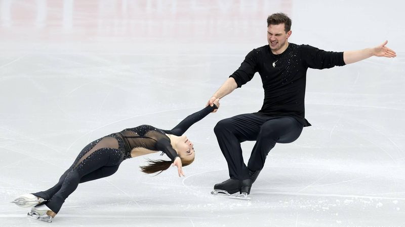 epa12649055 Michel Tsiba & Daria Danilova of the Netherlands compete in the Pairs Short Program of the ISU European Figure Skating Championships 2026 in Sheffield, Great Britain, 14 January 2026.  EPA/NEIL HALL