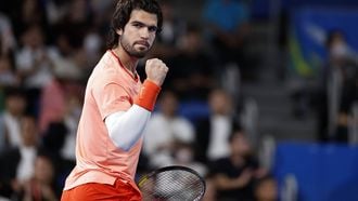 epa13284441 Carlos Alcaraz of Spain in action against Jiri Lehecka of the Czech Republic during his final match of the Japan Open tennis tournament at Ariake Colosseum in Tokyo, Japan, 06 October 2026.  EPA/FRANCK ROBICHON