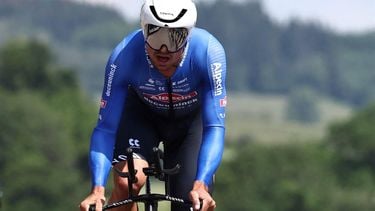 Alpecin-Deceuninck's Australian rider Robert Stannard competes in the fourth stage of the 75th edition of the Criterium du Dauphine cycling race individual time trial, 31,1km between Cours to Belmont de La Loire , France, on June 7, 2023. 
Anne-Christine POUJOULAT / AFP
