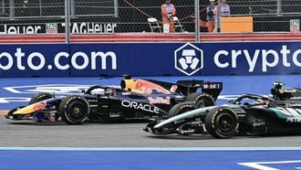 (L/R) Red Bull Racing's Dutch driver Max Verstappen and Mercedes' Italian driver Kimi Antonelli race during the 2026 Miami Formula One Grand Prix at Miami International Autodrome in Miami Gardens, Florida, on May 3, 2026.  
CHANDAN KHANNA / AFP