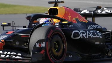 Red Bull Racing's Dutch driver Max Verstappen races during the qualifying session for the 2025 Formula 1 Grand Prix du Canada at Circuit Gilles-Villeneuve in Montreal, Canada, on June 14, 2025.  
TIMOTHY A. CLARY / AFP