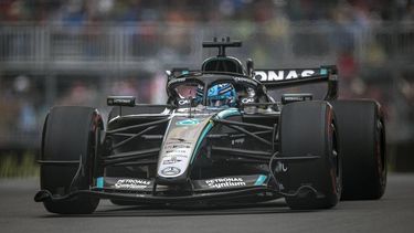 Mercedes' British driver George Russell races during the 2026 Formula 1 Grand Prix du Canada at Circuit Gilles-Villeneuve in Montreal, Canada, on May 24, 2026.  
ANDREJ IVANOV / AFP