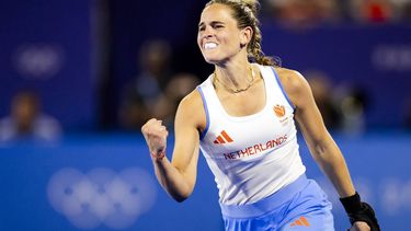 PARIJS - Pien Sanders tijdens de shootouts tijdens de finale hockey tegen China, op de Olympische Spelen. ANP ROBIN VAN LONKHUIJSEN