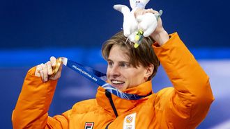 MILAAN - Jens van ’t Wout tijdens de medailleceremonie voor de 1000 meter bij het shorttrack schaatsen in de Milano Ice Skating Area op de Olympische Winterspelen van Milaan. SEM VAN DER WAL / ANP