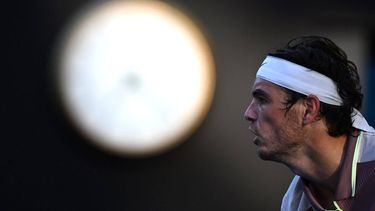 epa11097853 Taylor Fritz of USA in action during his quarterfinal match against Novak Djokovic of Serbia at the 2024 Australian Open in Melbourne, Australia, 23 January 2024.  EPA/JOEL CARRETT AUSTRALIA AND NEW ZEALAND OUT