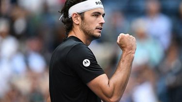 USA's Taylor Fritz celebrates a point against Germany's Alexander Zverev during their men's quarterfinals match on day nine of the US Open tennis tournament at the USTA Billie Jean King National Tennis Center in New York City, on September 3, 2024. 
ANGELA WEISS / AFP