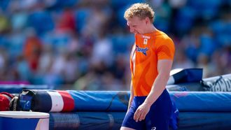 BIRMINGHAM - Menno Vloon in actie tijdens de kwalificatie polsstokhoogspringen op de vijfde dag van de EK atletiek. IRIS VAN DEN BROEK / ANP
