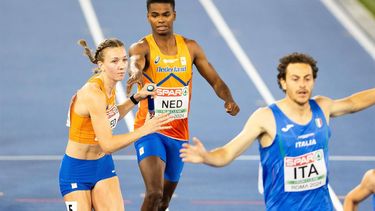 ROME - Femke Bol, Lieke Klaver, Isaya Klein Ikkink en Liemarvin Bonevacia in actie tijdens de 4x400m gemengde estafette op de eerste dag van de Europese kampioenschappen atletiek. ANP IRIS VAN DEN BROEK