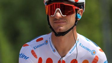 2023-07-19 12:42:05 Lidl - Trek's Italian rider Giulio Ciccone wearing the best climber's polka dot (dotted) jersey awaits the start of the 17th stage of the 110th edition of the Tour de France cycling race, 166 km between Saint-Gervais Mont-Blanc and Courchevel, in the French Alps, on July 19, 2023. 
Thomas SAMSON / AFP