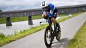 epa11399836 Soudal Quick-Step rider Yves Lampaert from Belgium in action during the first stage of the 87th Tour de Suisse cycling race, an individual time trial over 4.8 km with start and finish in Vaduz, Liechtenstein, 09 June 2024.  EPA/GIAN EHRENZELLER