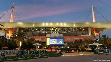 epa09142647 (FILE) - Exterior view of the Hard Rock Stadium at sunset during the Miami Open tennis tournament in Miami Gardens, Florida, USA, 26 March 2021 (re-issued on 18 April 2021). On 18 April 2021 Formula One organizers announced that the new Miami Grand Prix will join the F1 calendar in 2022. The race will be held on a new circuit at the Hard Rock Stadium complex in Miami Gardens.  EPA/RHONA WISE *** Local Caption *** 56790123