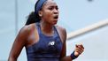 epa12150494 Coco Gauff of the US celebrates at matchpoint winning her Women's 4th round match against Ekaterina Alexandrova of Russia at the French Open Grand Slam tennis tournament at Roland Garros in Paris, France, 02 June 2025.  EPA/CHRISTOPHE PETIT TESSON