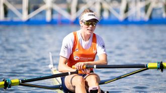 2023-09-08 10:27:23 BELGRADO - Karolien Florijn in actie op de halve finale single skiff tijdens de zesde dag van de wereldkampioenschappen roeien in de Servische hoofdstad Belgrado. ANP IRIS VAN DEN BROEK