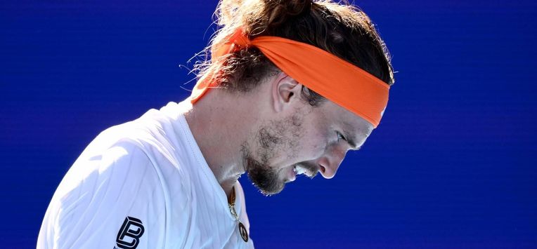epa12691976 Alexander Zverev of Germany during the men's semifinal against Carlos Alcaraz of Spain on day 13 of the 2026 Australian Open tennis tournament at Melbourne Park in Melbourne, Australia, 30 January 2026.  EPA/JOEL CARRETT AUSTRALIA AND NEW ZEALAND OUT