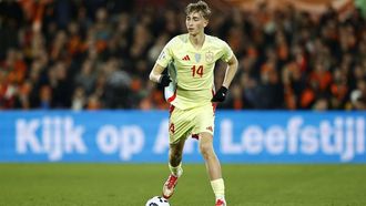ROTTERDAM - Dean Huijsen of Spanje tijdens de UEFA Nations League kwartfinale wedstrijd tussen Nederland en Spanje in Feyenoord Stadion de Kuip op 20 maart 2025 in Rotterdam, Nederland. ANP MAURICE VAN STEEN