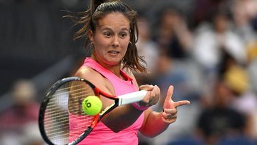 epa11837785 Daria Kasatkina of Russia in action during her round 4 match against Emma Navarro of the USA during the 2025 Australian Open at Melbourne Park in Melbourne, Australia, 20 January 2025.  EPA/LUKAS COCH  AUSTRALIA AND NEW ZEALAND OUT