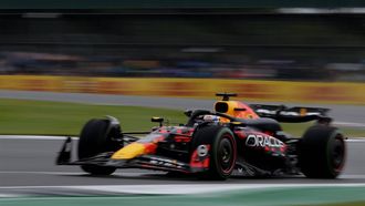 epa11462086 Red Bull Racing driver Max Verstappen of Netherlands in action during the third practice session for the Formula One British Grand Prix, in Towcester, Britain, 06 July 2024. The 2024 Formula 1 British Grand Prix is held on the Silverstone Circuit racetrack on 07 July.  EPA/PETER POWELL .