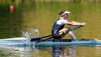 epa13070453 Lauren Henry of Great Britain competes in the Women's Single Sculls Final A on the third day of the 2026 World Rowing Cup at Rotsee in Lucerne, Switzerland, 28 June 2026.  EPA/PHILIPP SCHMIDLI