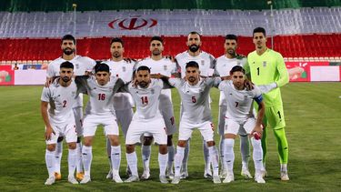 epa10856904 Iran national soccer team pose for a team picture during the international friendly soccer match between Iran and Angola, in Tehran, Iran, 12 September 2023.  EPA/ABEDIN TAHERKENAREH