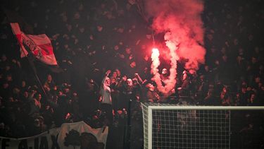 AMSTERDAM - Ajax supporters tijdens de Nederlandse Eredivisie wedstrijd tussen AFC Ajax en FC Groningen in de Johan Cruijff ArenA op 30 november 2025 in Amsterdam, Nederland. ANP OLAF KRAAK
