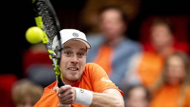 GRONINGEN - Botic van de Zandschulp van Nederland op de tweede dag van het Daviscup Qualifiers duel tussen Nederland en Zwitserland in Martiniplaza. De winnaar van de ontmoeting plaatst zich voor groepsfase van de Daviscup Final. ANP SANDER KONING