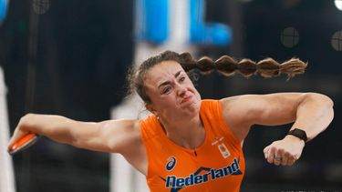 epa12375693 Jorinde van Klinken of the Netherlands competes in the Women's Discus Throw final at the World Athletics Championships 2025 in Tokyo, Japan, 14 September 2025.  EPA/ALEX PLAVEVSKI