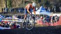 LIEVIN - Wielrenner Mathieu van der Poel in actie tijdens het WK veldrijden in het Franse Lievin. ANP BAS CZERWINSKI