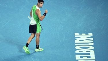 epa12658483 Carlos Alcaraz of Spain celebrates a point during  the Men’s 1st round match against Adam Walton of Australia on day 1 of the 2026 Australian Open tennis tournament at Melbourne Park in Melbourne, Australia, 18 January 2026.  EPA/JAMES ROSS  AUSTRALIA AND NEW ZEALAND OUT
