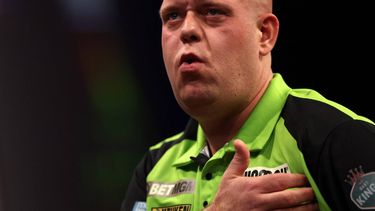 Netherlands' Michael van Gerwen reacts during his quarter-final darts match against England's Michael Smith on Night 1 of the PDC Premier League, at the Utilita Arena in Cardiff, south Wales on February 1, 2024. 
Adrian DENNIS / AFP