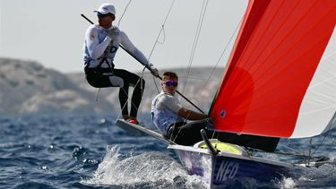 Netherlands' duo Bart Lambriex and Floris Van De Werken compete in Race 2 of the men’s 49er skiff event during the Paris 2024 Olympic Games sailing competition at the Roucas-Blanc Marina in Marseille on July 28, 2024.  
Christophe SIMON / AFP