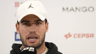 epa11280563 Spanish tennis player Carlos Alcaraz addresses a press conference following a training session at RCT Barcelona 1899 tennis complex in Barcelona, Spain, 15 April 2024. The Barcelona Open run from 15 to 21 April.  EPA/Enric Fontcuberta