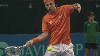 2023-09-12 16:33:19 epa10856416 Tallon Griekspoor of Netherlands in action against Emil Ruusuvuori of Finland during the Davis Cup Group D match between Netherlands and Finland in Split, Croatia, 12 September 2023.  EPA/-