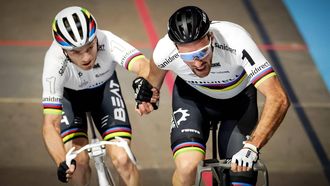 ROTTERDAM - Yoeri Havik en Jan-Willem van Schip in actie op de koppelkoers op de tweede dag van het wielerevenement de Zesdaagse van Rotterdam in Ahoy. ANP ROBIN VAN LONKHUIJSEN