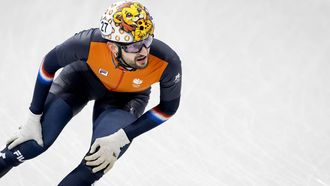 MILAAN - Itzhak de Laat tijdens de kwartfinales 1.500 meter bij het shorttrack schaatsen in de Milano Ice Skating Arena op de Olympische Winterspelen van Milaan. ROBIN VAN LONKHUIJSEN / ANP