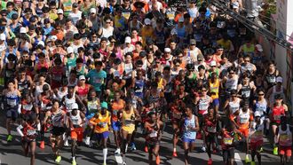 Runners fill the street in front of the Tokyo Metropolitan Government Building at the start of the Tokyo Marathon 2024 in Tokyo on March 3, 2024.  
Kimimasa MAYAMA / POOL / AFP