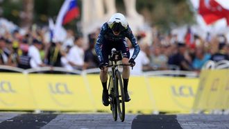 epa11490695 Danish rider Jonas Vingegaard of Team Visma Lease a Bike crosses the finish line of the 21st stage of the 2024 Tour de France cycling race over 33km Individual time-trial (ITT) from Monaco to Nice, 21 July 2024.  EPA/GUILLAUME HORCAJUELO