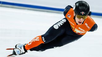 epa11764134 Jens van 't Wout of the Netherlands in action during the Men’s 1000m Final B at the ISU Short Track Speed Skating World Tour in Beijing, China, 08 December 2024.  EPA/WU HAO