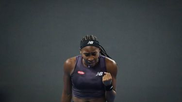 2023-10-02 18:25:14 epa10895347 Coco Gauff of the USA reacts during her women's singles match against Ekaterina Alexandrova of Russia at the China Open tennis tournament in Beijing, China, 02 October 2023.  EPA/MARK R. CRISTINO