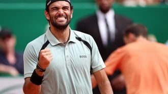 Italy's Matteo Berrettini celebrates after winning against Russia's Daniil Medvedev during the Monte Carlo ATP Masters Series Tournament round of 32 tennis match on Court Rainier III at the Monte-Carlo Country Club in Roquebrune-Cap-Martin, south-eastern France on April 8, 2026. 
Valery HACHE / AFP