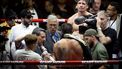 CAIRO - Bokser Rico Verhoeven in actie tegen de ongeslagen wereldkampioen Oleksandr Usyk bij de Piramides van Gizeh. KOEN VAN WEEL / ANP