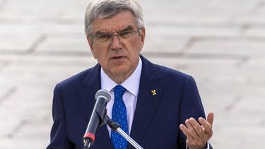 epa11524501 President of the International Olympic Committee Thomas Bach delivers a speech during the interreligious meeting in Paris, France, 04 August 2024. On the occasion of the Paris 2024 Olympic Games and commemorating the interfaith ceremony that took place at the last Paris Games in 1924, representatives of the five religions met on the forecourt of Notre Dame de Paris Cathedral.  EPA/ANDRE PAIN