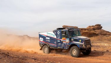 epa11814879 Mitchel Van Den Brink of the Netherlands, Jarno Van De Pol of the Netherlands, and Moises Torrallardona of Spain compete with their Iveco PowerStar for Eurol Rally Sport during Stage 5 of the 2025 Dakar Rally from AlUla to Hail, Saudi Arabia, 09 January 2025.  EPA/Gerard Laurenssen