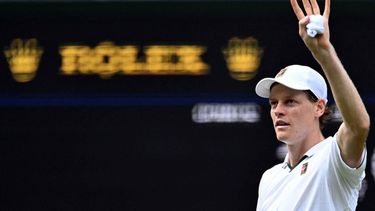 Italy's Jannik Sinner celebrates winning against Portugal's Nuno Borges during their men's singles second round tennis match on the third day of the 2026 Wimbledon Championships at The All England Lawn Tennis and Croquet Club in Wimbledon, southwest London, on July 1, 2026. 
Kirill KUDRYAVTSEV / AFP