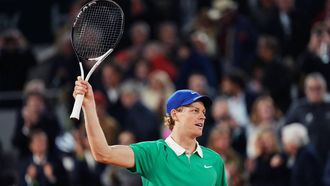 Italy's Jannik Sinner celebrates after winning his men's singles semi-final match against Serbia's Novak Djokovic on day 13 of the French Open tennis tournament on Court Philippe-Chatrier at the Roland-Garros Complex in Paris on June 6, 2025. 
Dimitar DILKOFF / AFP