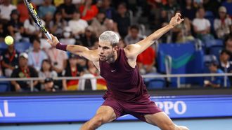 epa12414298 Carlos Alcaraz of Spain in action during his semifinal match against Casper Ruud of Norway at the Japan Open tennis tournament in Tokyo, Japan, 29 September 2025.  EPA/RODRIGO REYES MARIN