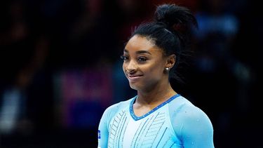 2023-10-01 18:14:34 ANTWERPEN - De Amerikaanse turnster Simone Biles in actie op het onderdeel XXX tijdens de kwalificaties voor de wereldkampioenschappen turnen. ANP IRIS VAN DEN BROEK